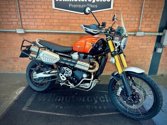 TRIUMPH BONNEVILLE SCRAMBLER 1200 XE TRIUMPH BONNEVILLE SCRAMBLER 1200 XE